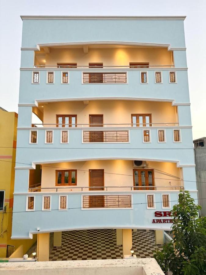 Sri Apartment Deluxe Room A3 Pondicherry Exterior foto