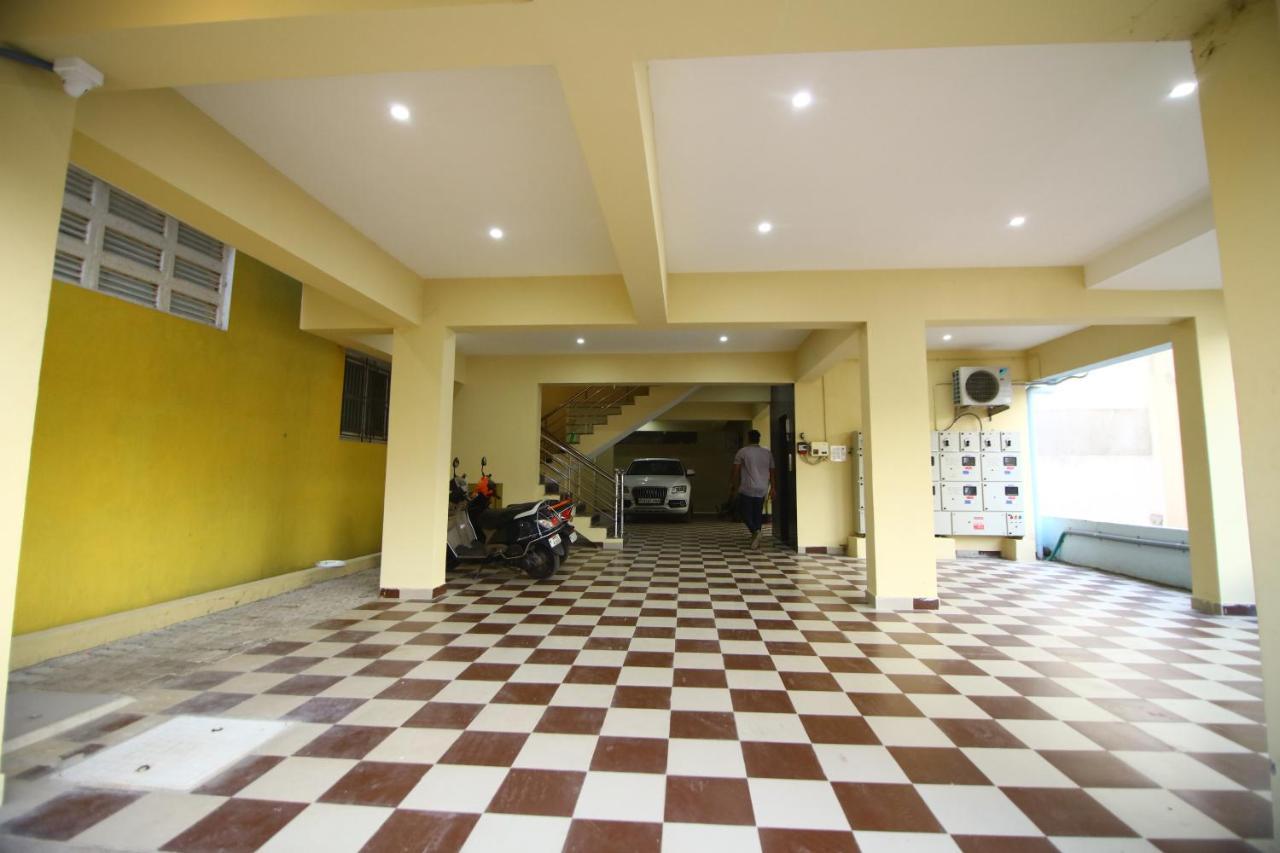 Sri Apartment Deluxe Room A3 Pondicherry Exterior foto